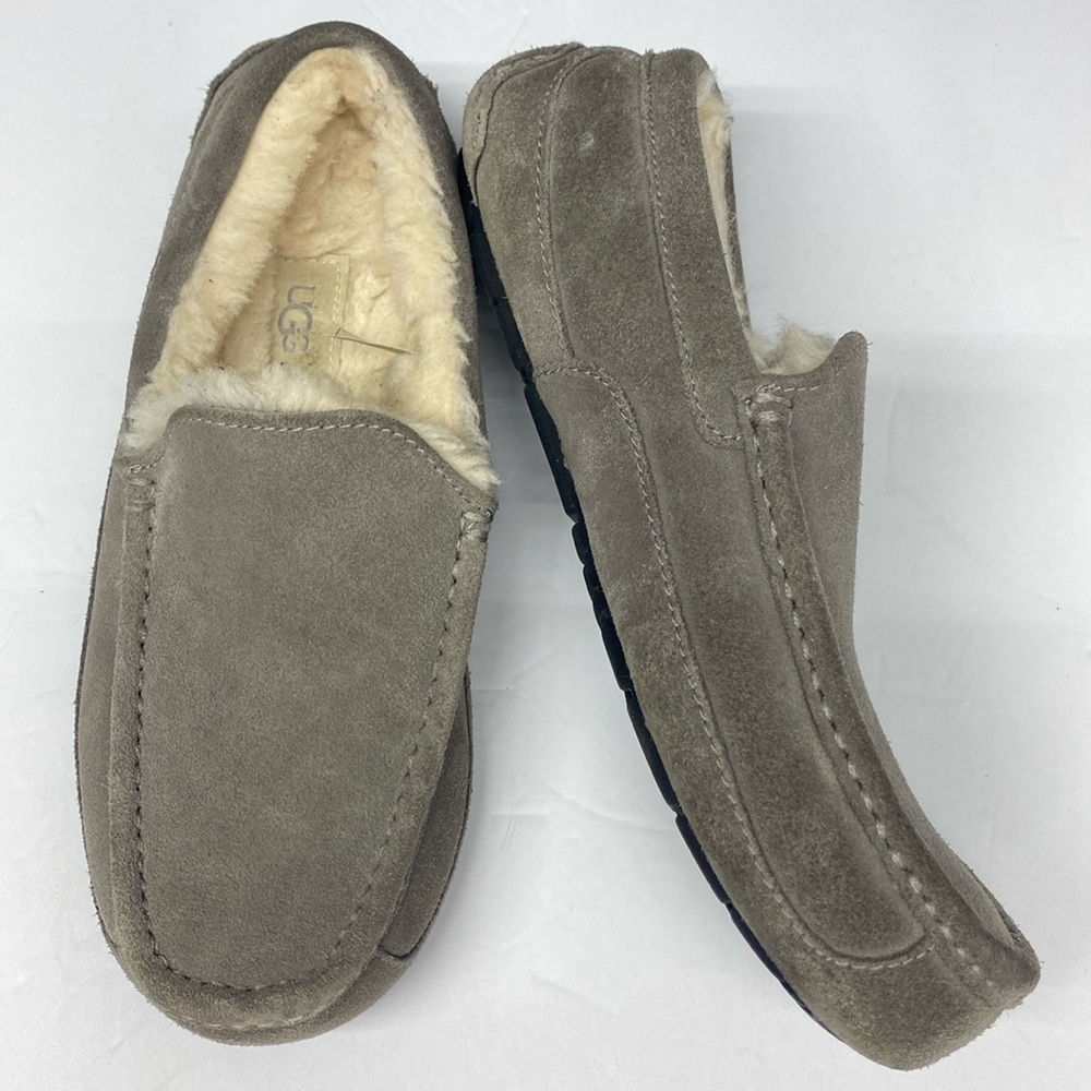 UGG Ascot Gray Leather Moccasin Slip on Lined Slipper Soft Shoes Size 8